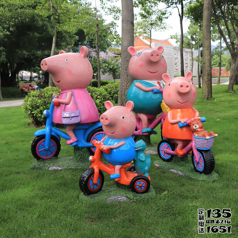 公園玻璃鋼仿真彩繪小豬佩奇一家 公園玻璃鋼仿真彩繪小豬佩奇一家