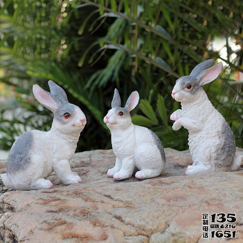 游樂場(chǎng)裝飾三只玻璃鋼仿真兔子雕塑