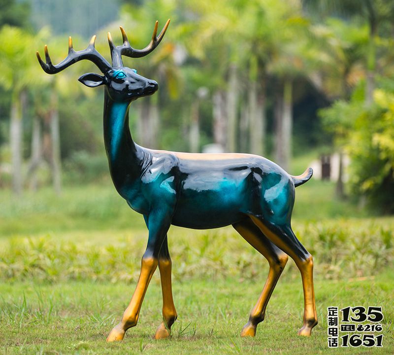 戶外大型仿真動(dòng)物景觀玻璃鋼彩繪梅花鹿雕塑 戶外大型仿真動(dòng)物景觀玻璃鋼彩繪梅花鹿雕塑